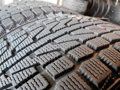 ยาง Yokohama 215/45/17 ติดแม็กญี่ปุ่น เจียรปีมา