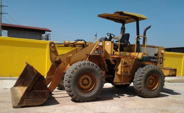 รถตักสภาพดีนำเข้า พร้อมใช้งาน