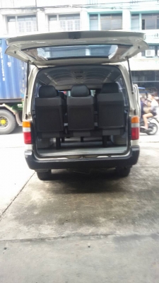 รถตู้commuterหลังคาสูงปี05เบาะ3แถว*ฟรีดาวน์ รถตู้commuterหลังคาสูงปี05เบาะ3แถว*ฟรีดาวน์
