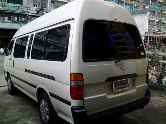 รถตู้commuterหลังคาสูงปี05เบาะ3แถว*ฟรีดาวน์ รถตู้commuterหลังคาสูงปี05เบาะ3แถว*ฟรีดาวน์