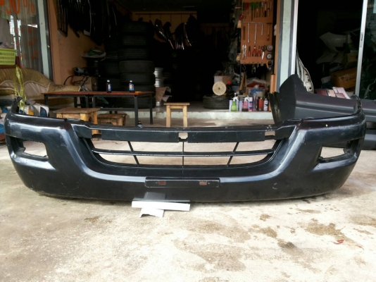 กันชนหน้า ดีแม็ค ของแท่้มือสอง