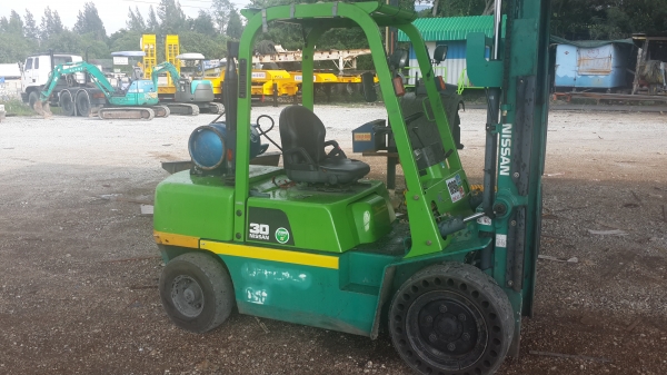 ขายรถยก3ตันนางงามญี่ปุ่น 0875153650