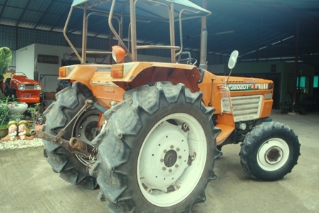 ขายรถไถ Kubota L3202DT พร้อมผานพรวน รถ2เพลา พร้อมใช้งานครับ