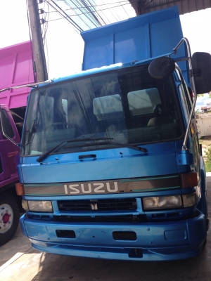 ขายรถหกล้อนำเข้า มีทะเบียน พร้อมใช้งาน สภาพดี ราคาถูก