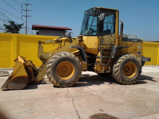 รถตักสภาพดีนำเข้า พร้อมใช้งาน