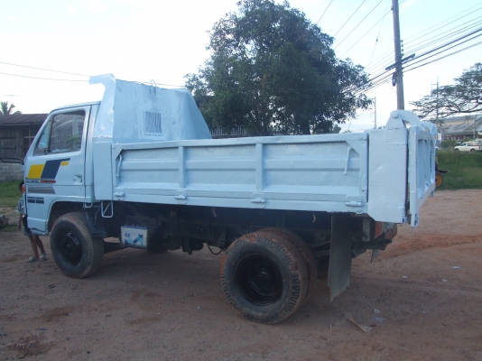 ขายถูกรถ 6 ล้อเล็ก ช่วงสั้น  อีซูซุ  NKR ดั้ม ปี  37