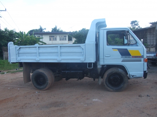 ขายถูกรถ 6 ล้อเล็ก ช่วงสั้น  อีซูซุ  NKR ดั้ม ปี  37