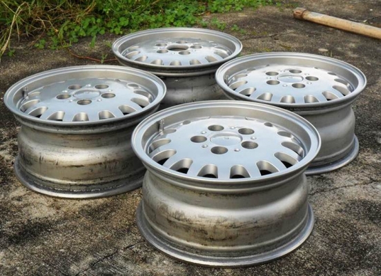 ขายล้อแม็กซ์ BMWแท้ ขอบ15นิ้ว 5รู120 (4วง=2500)แค่วงละ 625บาทเอง ไม่แตก ไม่ดุ้ง สีสวยๆ