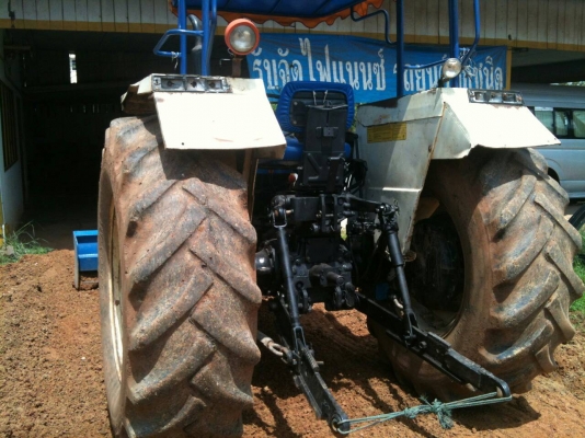 ขาย รถไถ NEWHOLLAND 6630 รถใหม่มือเดียวเอกสารเล่มทะเบียน