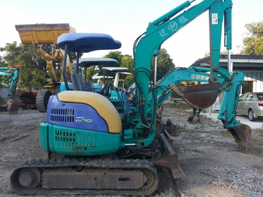 รถขุด KOMATSU  PC 30 MR นำเข้าจากญี่ปุ่นแท้ 1000\% สวยเดิม ขายถูก 090-986-2521