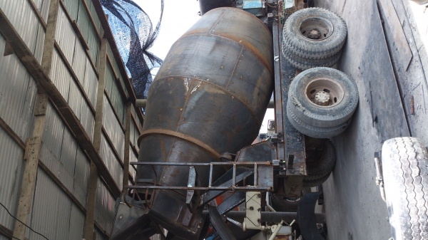 รถโม่ปูนและอะไหล่ชินส่วนโม่ปูน