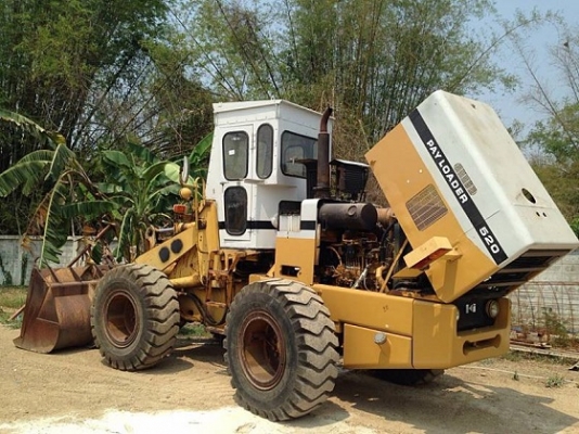 รถตัก KOMATSU 520 นำเข้าจากญี่ปุ่น สวย พร้อมใช้งาน ขายถูก 090-986-2521