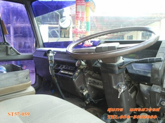 ขายด่วน รถบรรทุก 10 ล้อ MITSUBISHI FUSO 527 / 190 แรง 2 เพลา พื้นเรียบสภาพสวย พร้อมใช้งาน ราคาสุดคุ้ม