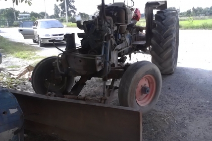 ขายเหมาถูกๆครับ ฟอร์ด 6015 T1 มี 2 คัน ราคาคันละ 250,000 บาท มีผานดันหน้า และ ผาน 3 ผาน 7 ครับ รถใช้งานได้ทั้ง 2 คัน ขายเหมาถูกๆครับ ฟอร์ด 6015 T1 มี 2 คัน ราคาคันละ 250,000 บาท มีผานดันหน้า และ ผาน 3 ผาน 7 ครับ รถใช้งานได้ทั้ง 2 คัน