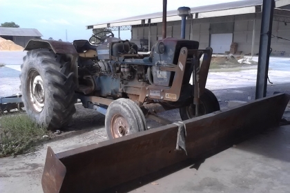 ขายเหมาถูกๆครับ ฟอร์ด 6015 T1 มี 2 คัน ราคาคันละ 250,000 บาท มีผานดันหน้า และ ผาน 3 ผาน 7 ครับ รถใช้งานได้ทั้ง 2 คัน