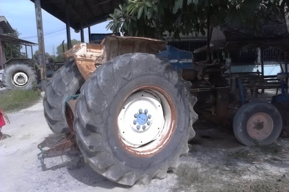 ขายเหมาถูกๆครับ ฟอร์ด 6015 T1 มี 2 คัน ราคาคันละ 250,000 บาท มีผานดันหน้า และ ผาน 3 ผาน 7 ครับ รถใช้งานได้ทั้ง 2 คัน ขายเหมาถูกๆครับ ฟอร์ด 6015 T1 มี 2 คัน ราคาคันละ 250,000 บาท มีผานดันหน้า และ ผาน 3 ผาน 7 ครับ รถใช้งานได้ทั้ง 2 คัน