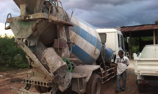 ขายด่วนรถ6ล้อโม้ปูน3.คิวเครือง210แรงม้ามีทะเบืยนเป็นเล่ม ขายด่วนรถ6ล้อโม้ปูน3.คิวเครือง210แรงม้ามีทะเบืยนเป็นเล่ม