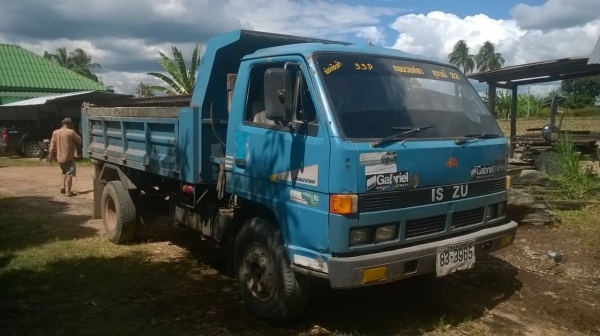 ขาย 6 ล้อดั้ม NPR 115 ห้างแท้ปี 37 คัสซีสวยตลอดเส้น เครื่อง 4BD1 115 แรงม้า F หน้า-หลัง ทะเบียนพร้อมโอน ราคาคุยกันได้