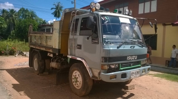 ขาย 6 ล้อดั้ม เครื่อง 6BG1 175 แรงม้าปั้มลม เกียร์ร็อค เฟืองท้าย 210 เบรคทิฟฟี่ พาวเวอร์ แอร์เย็น ทะเบียนพร้อมโอนครับ ขาย 6 ล้อดั้ม เครื่อง 6BG1 175 แรงม้าปั้มลม เกียร์ร็อค เฟืองท้าย 210 เบรคทิฟฟี่ พาวเวอร์ แอร์เย็น ทะเบียนพร้อมโอนครับ