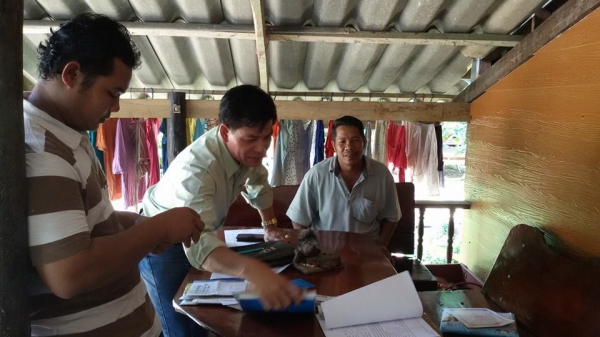 HINO FC9J  คุณสายลม บุญหว่าน นายก อบต.โคกสะอาด จากบุรีรัมภ์มัดจำกลางอากศเรียบร้อยแล้วคะ