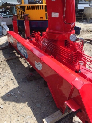 ขายเครน UNIC ขนาด 5 ตัน 3 ท่อน ท้อง V สภาพพร้อมใช้งาน