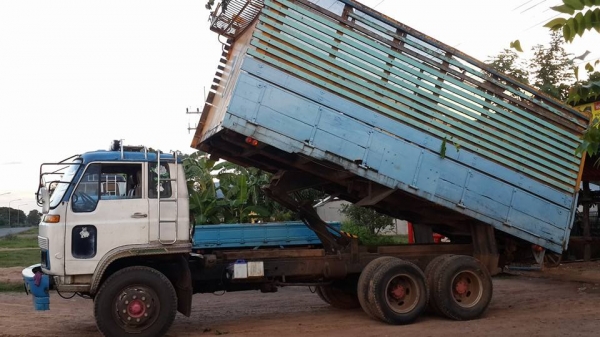 ขาย10ล้อดัมพ์เกษตร ISUZU JCM 185 ช่วงล่างใหญ่ ฟูโซ่ พ.เพาเวอร์ เบรคทิ๊ฟฟี่ เครื่องดี แชชซีสวย เอกสารพร้อมโอน จัดไฟแนนซ์ได้ คานหน้าใหญ่