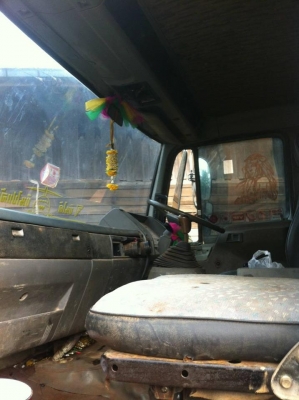 ***ขายแล้วครับขอบคุณ Truck2hand ขาย10ล้อ2เพลาดั้ม HINO FM18 หัว3H เครื่อง3H (ลงเล่มครบ) เครื่องHO7D-195แรง แน่นๆ แห้งดี แรงดี เกียร์ดีไม่หลุด ช่วงล่างเดิมคัสซีดีสวยไม่ปะไม่ดาม สโลวเดิม กระบะดั้มเหล็กKACสภาพดี พื้นดีข้างดี ไม่ผุ หัวเก๋งสวยภายในดีคอนโซลครบ ***ขายแล้วครับขอบคุณ Truck2hand ขาย10ล้อ2เพลาดั้ม HINO FM18 หัว3H เครื่อง3H (ลงเล่มครบ) เครื่องHO7D-195แรง แน่นๆ แห้งดี แรงดี เกียร์ดีไม่หลุด ช่วงล่างเดิมคัสซีดีสวยไม่ปะไม่ดาม สโลวเดิม กระบะดั้มเหล็กKACสภาพดี พื้นดีข้างดี ไม่ผุ หัวเก๋งสวยภายในดีคอนโซลครบ