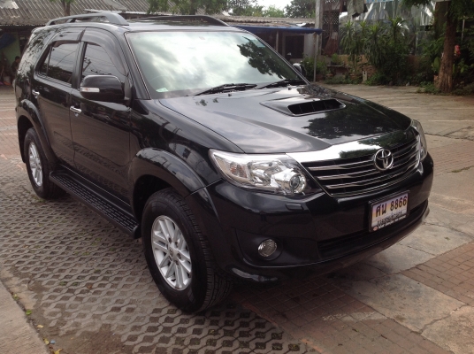 ขาย toyota fortuner ดีเซล