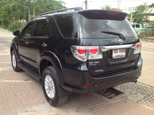 ขาย toyota fortuner ดีเซล
