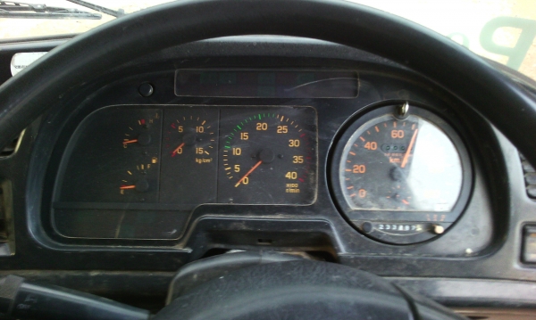 ขายรถ6ล้อโม้ปูนโม้ตรง3คิวรถนําเข้าเครือง210แรงมีเล่มทะเบืยน