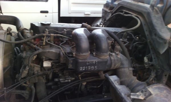 ขายรถ6ล้อโม้ปูนโม้ตรง3คิวรถนําเข้าเครือง210แรงมีเล่มทะเบืยน