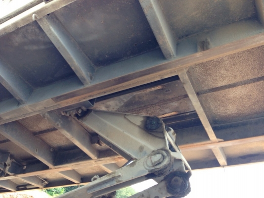 รถฮีโน่ 10 ล้อดั้ม 380 แรงม้า. ปี 53 ( ขายแม่ , ลูก )  สนใจติดต่อ  081 - 6079515