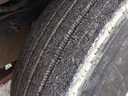 รถฮีโน่ 10 ล้อดั้ม 380 แรงม้า. ปี 53 ( ขายแม่ , ลูก )  สนใจติดต่อ  081 - 6079515