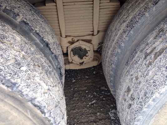 รถฮีโน่ 10 ล้อดั้ม 380 แรงม้า. ปี 53 ( ขายแม่ , ลูก )  สนใจติดต่อ  081 - 6079515