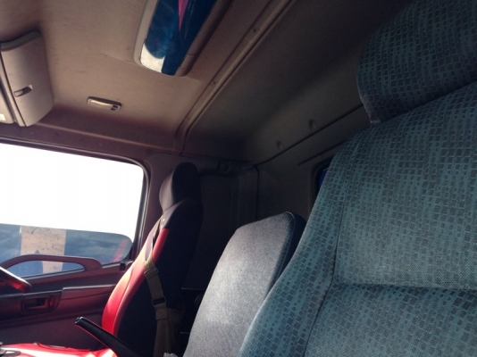 รถฮีโน่ 10 ล้อดั้ม 380 แรงม้า. ปี 53 ( ขายแม่ , ลูก )  สนใจติดต่อ  081 - 6079515