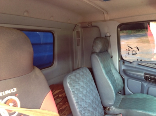 รถฮีโน่ 10 ล้อดั้ม 380 แรงม้า. ปี 53 ( ขายแม่ , ลูก )  สนใจติดต่อ  081 - 6079515