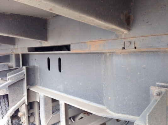 รถฮีโน่ 10 ล้อดั้ม 380 แรงม้า. ปี 53 ( ขายแม่ , ลูก )  สนใจติดต่อ  081 - 6079515