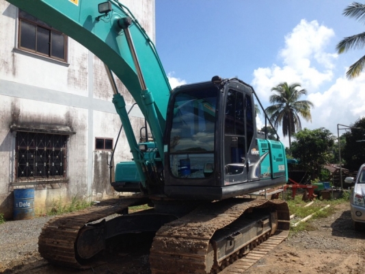 รถแบคโฮ  KOBELCO  200 YN - 8   ( ซุปเปอร์เอ็ก ) , ( รถใช้งาน  1,800  ชม. )   สนใจติดต่อ  081 - 6079515