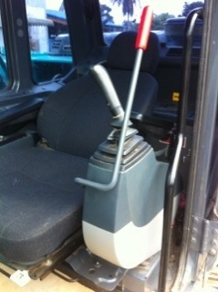 รถแบคโฮ  KOBELCO  200 YN - 8   ( ซุปเปอร์เอ็ก ) , ( รถใช้งาน  1,800  ชม. )   สนใจติดต่อ  081 - 6079515