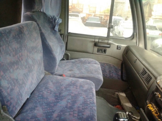 หัวลาก นิสสัน 350แรง มี5หัว สภาพสวย ใช้น้อย