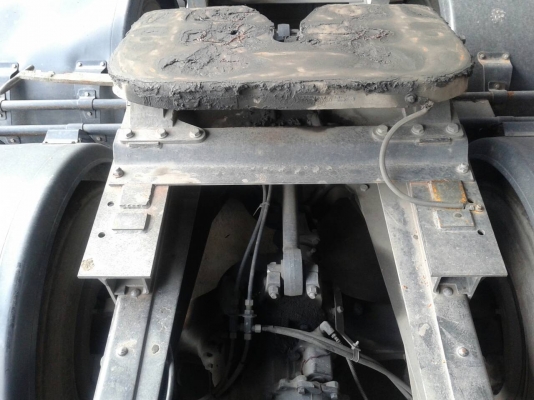 หัวลาก นิสสัน 350แรง มี5หัว สภาพสวย ใช้น้อย