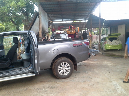 ส่งทีมช่างไปช่วยลูกค้า