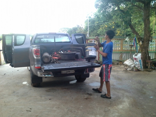 ส่งทีมช่างไปช่วยลูกค้า