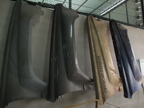 ขายแก้มโป่งฮีโร่ตัวนอกมี3คู่ตามสภาพ