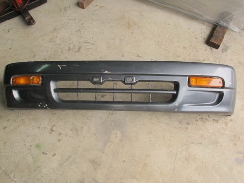 ขายกันชนเซิร์ฟสวยๆไม่มีรอยบุบพร้อมไฟเลี้ยว