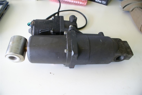 Power Trim สำหรับเครื่อง 4 จังหวะ ซูซูกิ 60/70/90 แรงม้า 16000 บาท