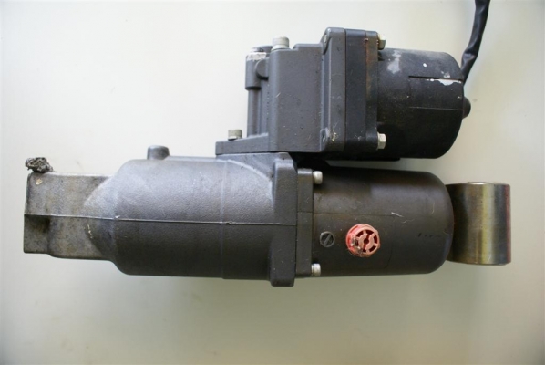 Power Trim สำหรับเครื่อง 4 จังหวะ ซูซูกิ 60/70/90 แรงม้า 16000 บาท