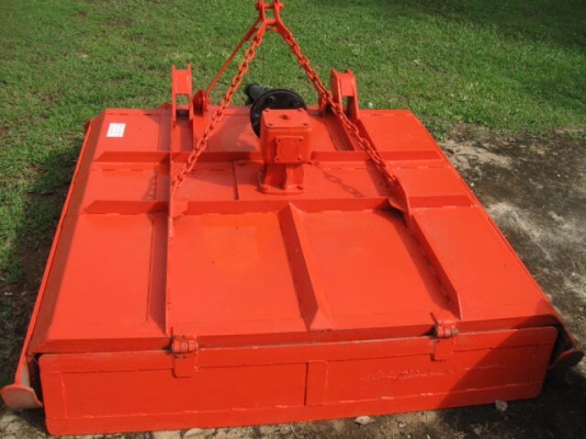 เครื่องตัดหญ้า  ขนาด 1.4 เมตร พร้อมยอย สอบถามรายละเอียดได้. 50-60 HP. มอเตอร์