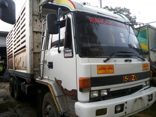 isuzu Rocky ดั้ม 10 ล้อ รถพร้อมใช้งาน