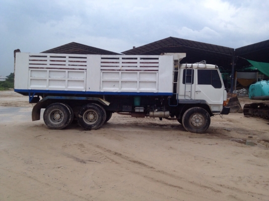 ขายรถสิบส้อ MUTSUBISHI รุ่น Fuso เครื่อง 6D17 220 แรงม้า 2 เพลา ดั๊ม สภาพพร้อมใช้งาน